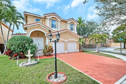 6262 SW 157th Pl, Miami, FL 33193