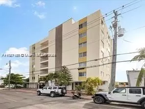8001 Crespi Blvd #3B, Miami Beach, FL 33141