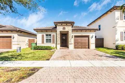 2409 NE 4th St, Homestead, FL 33033