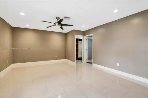 Other - 19320 E Saint Andrews Dr, Hialeah, FL 33015 photo 4 of 18