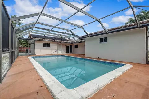 Exterior - 19320 E Saint Andrews Dr, Hialeah, FL 33015 photo 8 of 10