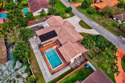 Exterior - 19320 E Saint Andrews Dr, Hialeah, FL 33015 photo 4 of 10