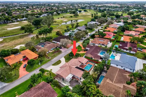 View/Area - 19320 E Saint Andrews Dr, Hialeah, FL 33015 photo 13 of 15
