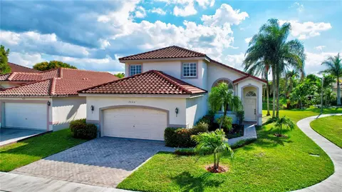 7520 Parkside Ln, Margate, FL 33063