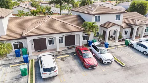 18855 NW 85th Ave #1703, Hialeah, FL 33015