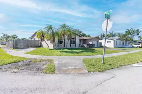 12350 SW 104th Ter, Miami, FL 33186