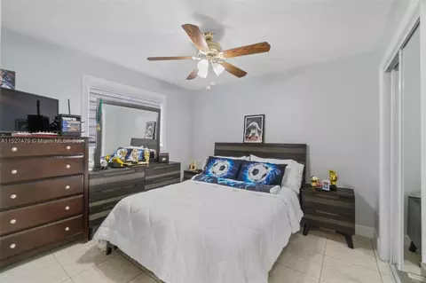4715 E 8th Ln, Hialeah, FL 33013 photo 18