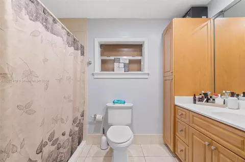 4715 E 8th Ln, Hialeah, FL 33013 photo 26