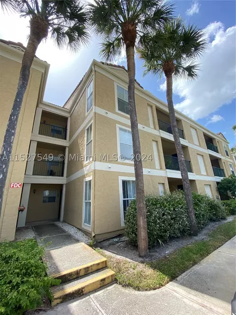 833 Riverside Dr #814, Coral Springs, FL 33071