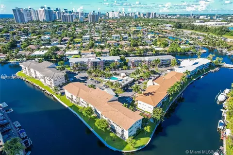 440 Paradise Isle Blvd #310, Hallandale Beach, FL 33009