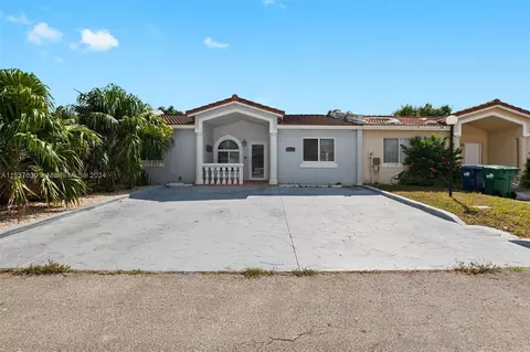 17235 NW 73rd Path, Hialeah, FL 33015