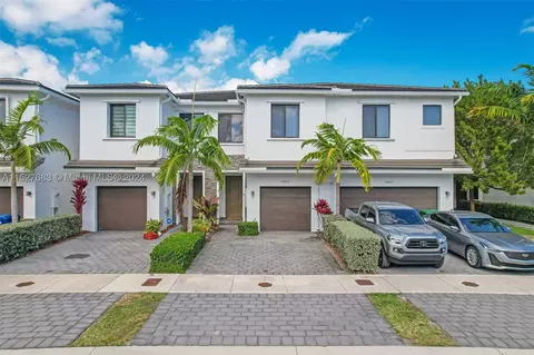 10835 SW 235th Ln, Homestead, FL 33032
