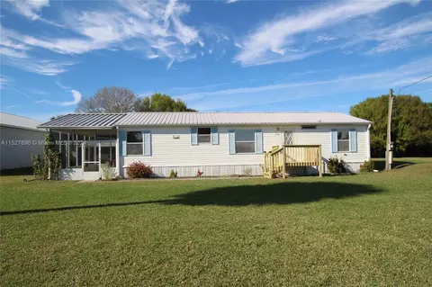 1245 Alligator Rd, Moore Haven, FL 33471