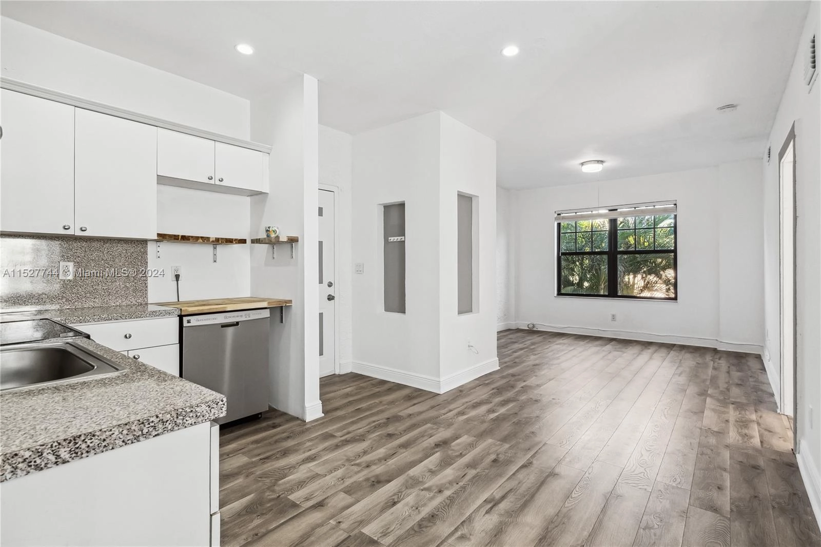 934 Michigan Ave Unit 209