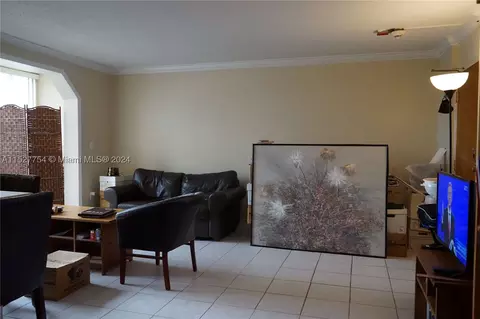 5055 NW 7th St #405, Miami, FL 33126