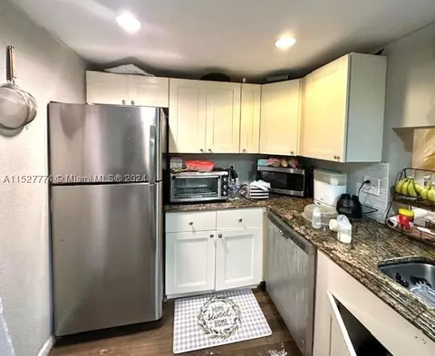 2800 NW 56th Ave #B105, Lauderhill, FL 33313