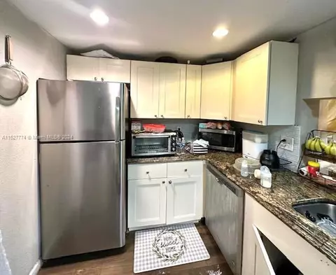 2800 NW 56th Ave #B105, Lauderhill, FL 33313