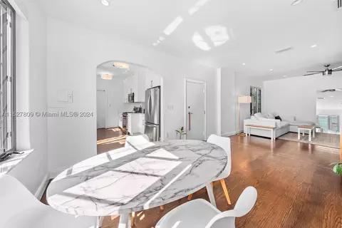 732 10th St #204, Miami Beach, FL 33139