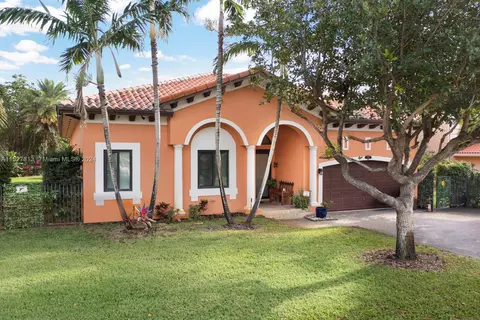 7736 SW 193rd Ln, Cutler Bay, FL 33157