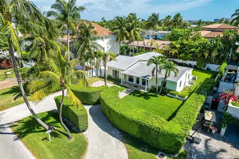 815 Harbor Dr, Key Biscayne, FL 33149 photo 1