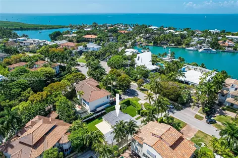 View/Area - 815 Harbor Dr, Key Biscayne, FL 33149 photo 2 of 5