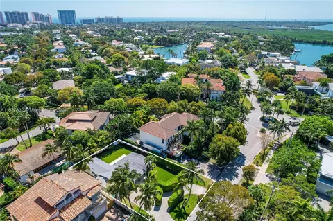 View/Area - 815 Harbor Dr, Key Biscayne, FL 33149 photo 3 of 5