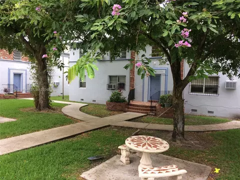 424 NE 82nd St #4C, Miami, FL 33138