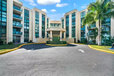 2075 SW 122nd Ave #530, Miami, FL 33175