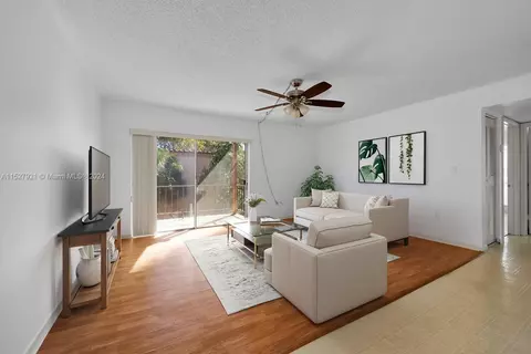 7231 Miami Lakes Dr #C20, Miami Lakes, FL 33014