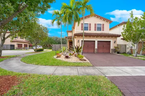 744 SE 33rd Ter, Homestead, FL 33033