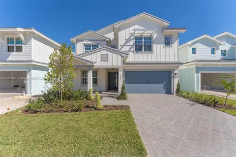1400 Bushel Creek Xing, Loxahatchee, FL 33470