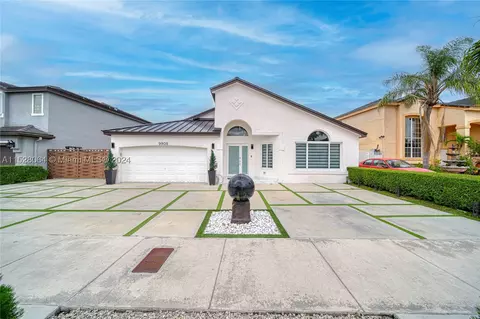 9908 SW 154th Pl, Miami, FL 33196