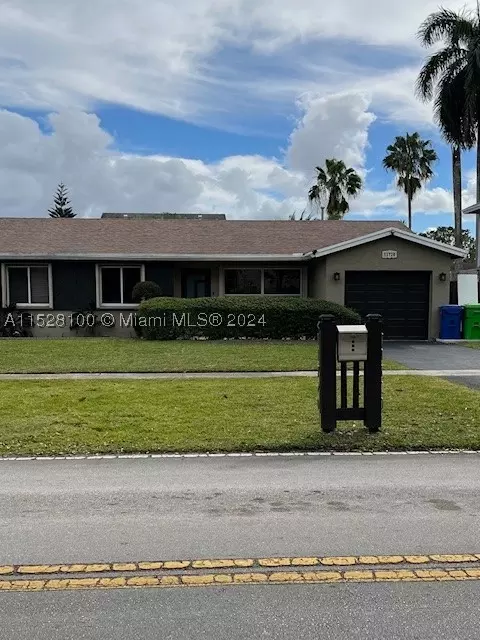 11720 NW 44th St, Sunrise, FL 33323