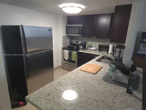 9143 SW 77th Ave #B804, Miami, FL 33156