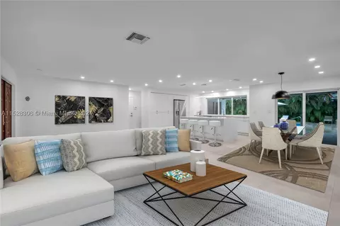 811 Washington St, Hollywood, FL 33019