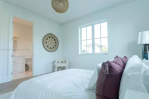 Bedroom - Undisclosed, Key Biscayne, FL 33149 photo 8 of 19