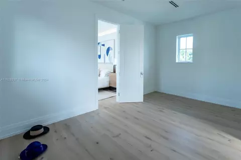 Bedroom - Undisclosed, Key Biscayne, FL 33149 photo 4 of 19