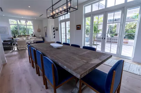 Dining - Undisclosed, Key Biscayne, FL 33149 photo 3 of 4