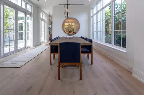 Dining - Undisclosed, Key Biscayne, FL 33149 photo 2 of 4