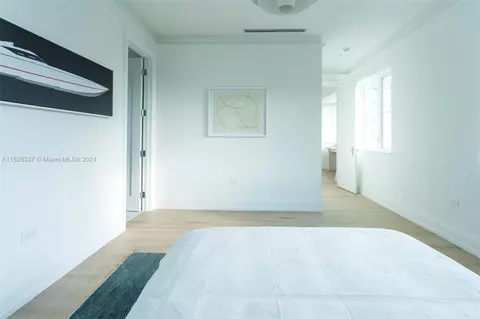 Bedroom - Undisclosed, Key Biscayne, FL 33149 photo 13 of 19
