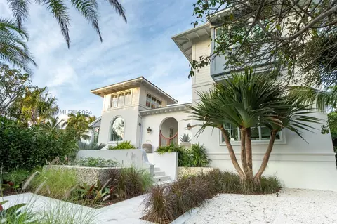 Undisclosed, Key Biscayne, FL 33149