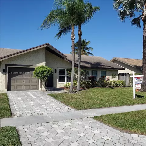 1221 SW 83rd Ave, North Lauderdale, FL 33068