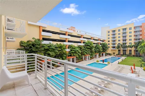 2775 NE 187th St #228, Aventura, FL 33180