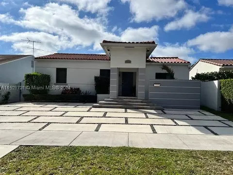 2726 SW 19th Ter, Miami, FL 33145