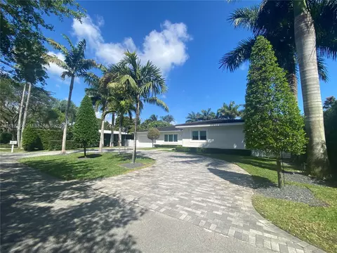 9525 SW 73rd Ave, Pinecrest, FL 33156