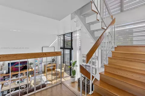 Entry Way - 247 Enid Dr #54, Key Biscayne, FL 33149 photo 2 of 2