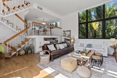 247 Enid Dr #54, Key Biscayne, FL 33149