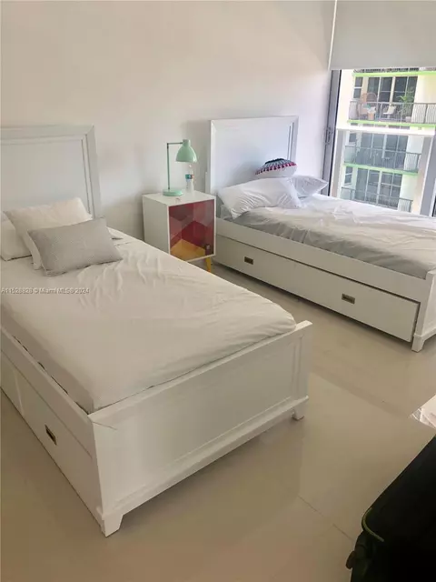 Bedroom - Undisclosed, Miami, FL 33132 photo 1 of 2