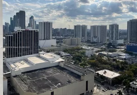 View/Area - Undisclosed, Miami, FL 33132 photo 2 of 4