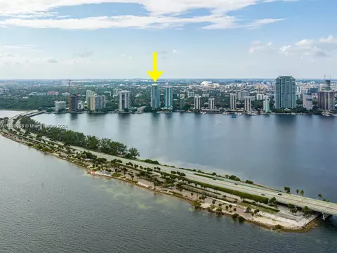 View/Area - 2127 Brickell #2401-2, Miami, FL 33129 photo 6 of 8